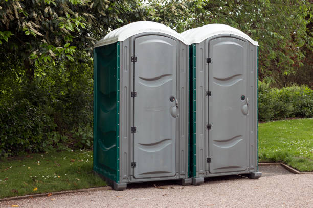 Types of Portable Toilets We Offer in Bratenahl, OH